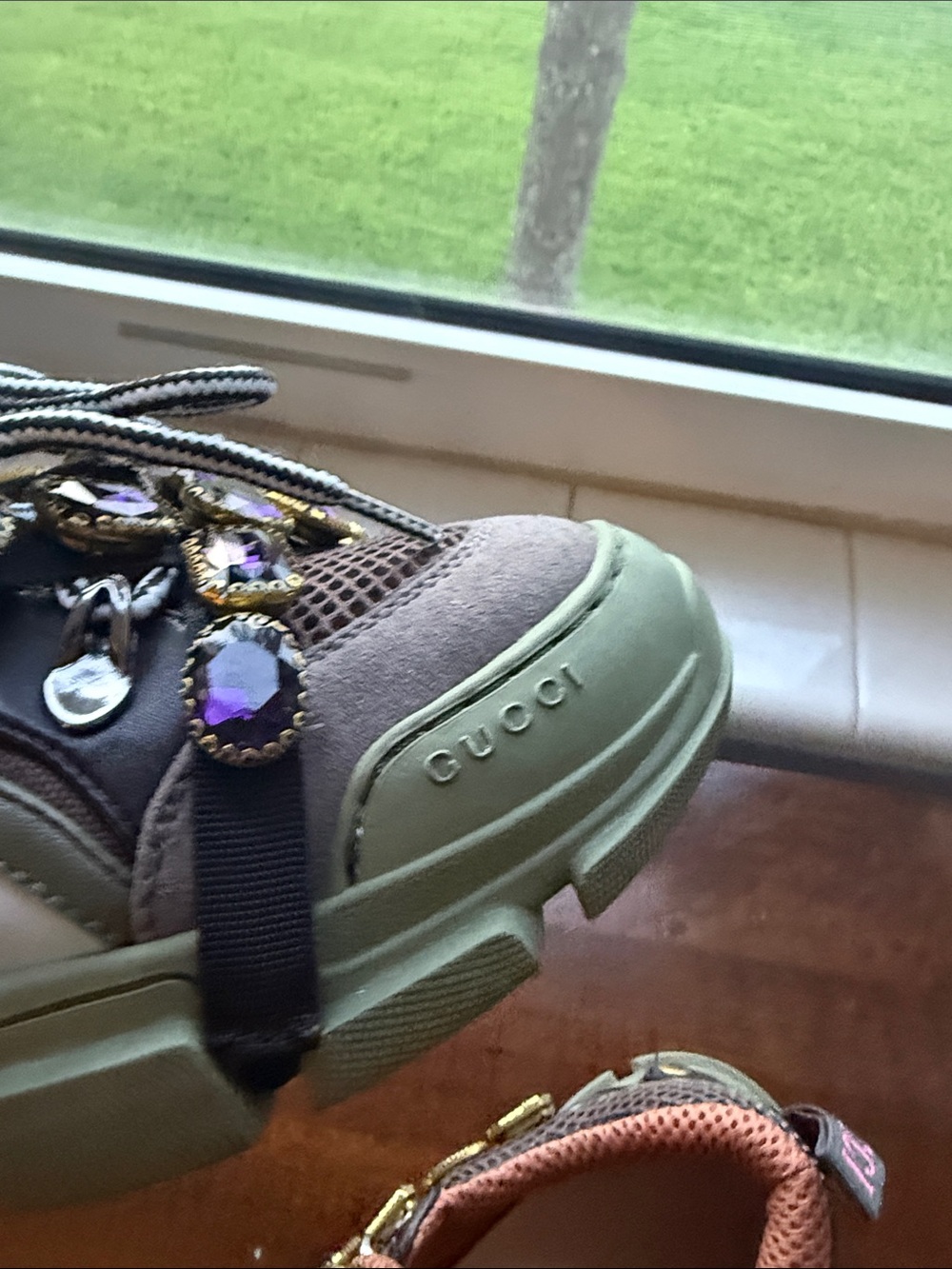 Gucci Green and Purple Jeweled Logo Sneakers - Picture 5 of 7